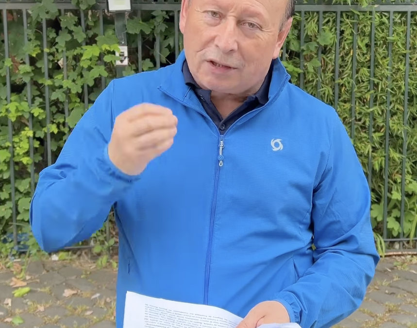 Alcalde Valdivia firma concesión gratuita con Seremi de Bienes Nacionales para construir acceso universal en playa de Puerto Fuy